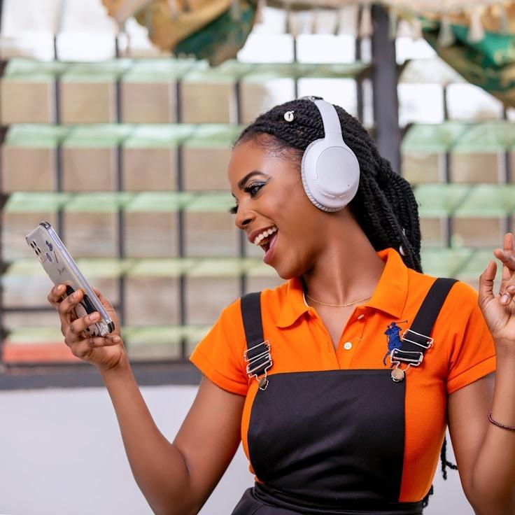 Avery Williams - Founder of Mivze Loran Ucel